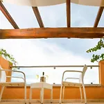 Janas Hotel 3*
