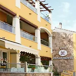 Janas Hotel