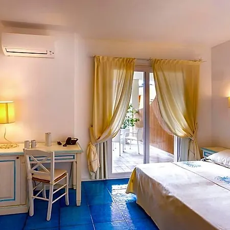 Janas Otel 3*