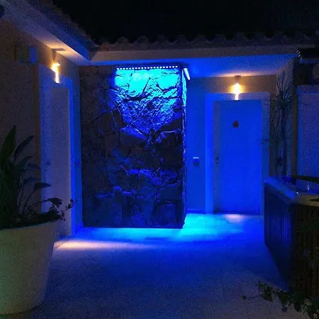 Janas Hotel 3*