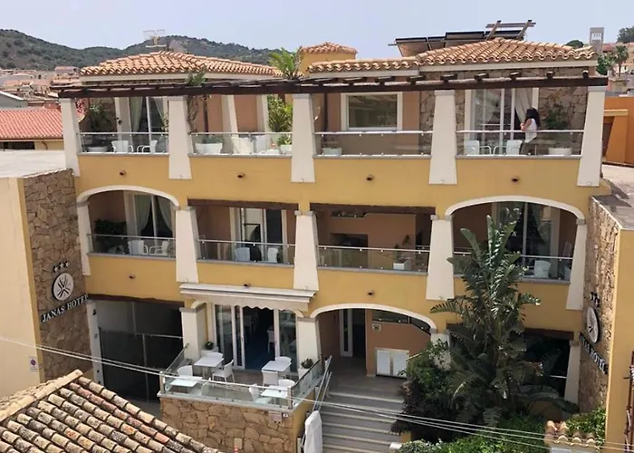 ホテル ヤナス 3*