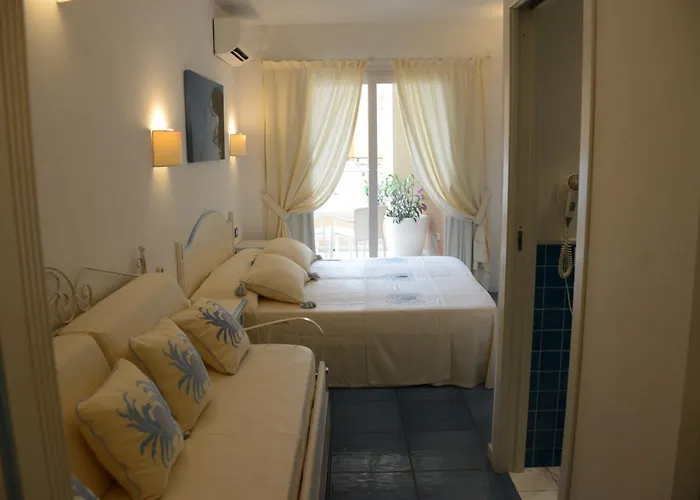 ヤナス ヴィッラシミーウス