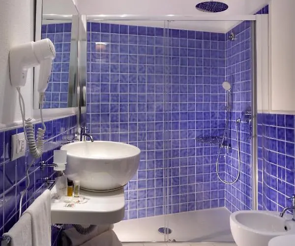 ホテル ヤナス 3*