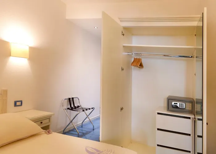 ヤナス 3* ヴィッラシミーウス