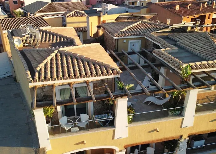 ヤナス ホテル 3*