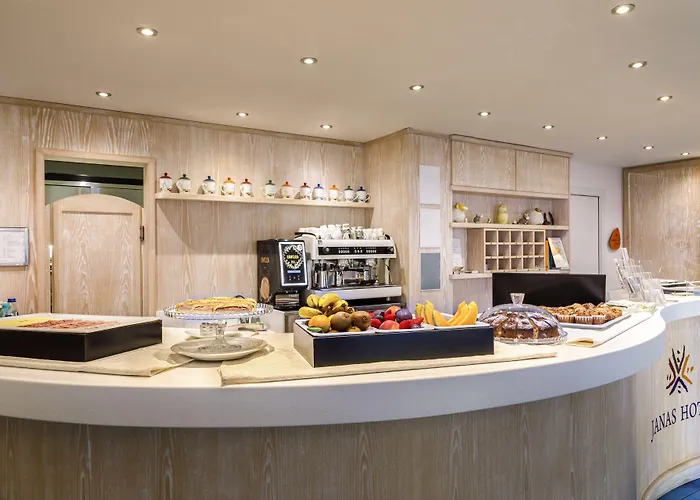 ヤナス 3* ヴィッラシミーウス