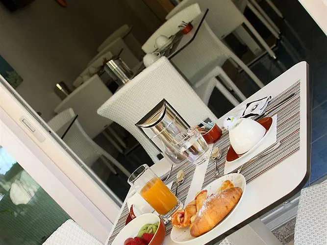 ヤナス 3* ヴィッラシミーウス