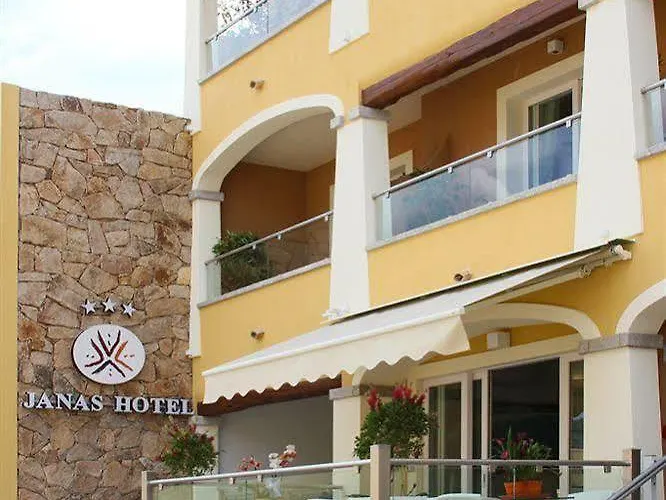 ヤナス ホテル ヴィッラシミーウス